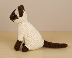 AmiCats Siamese Cat amigurumi crochet pattern