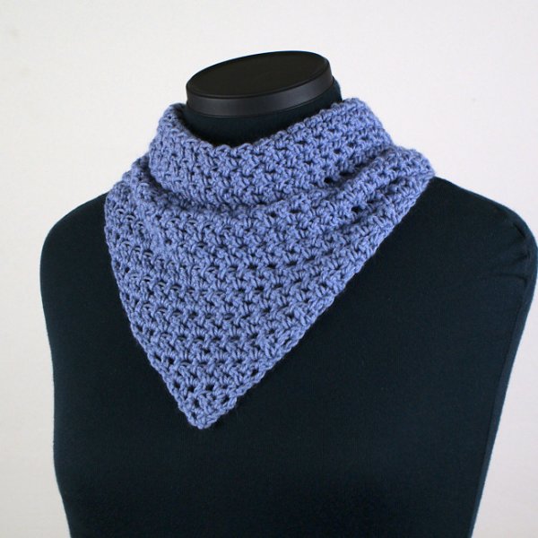 Cozy Mesh Triangular Shawl crochet pattern - Click Image to Close