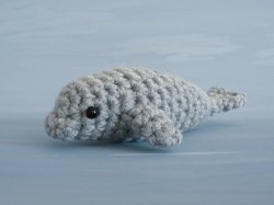 (image for) AquaAmi Beluga Whales amigurumi crochet pattern