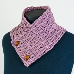 Diamond Lattice Neckwarmer crochet pattern