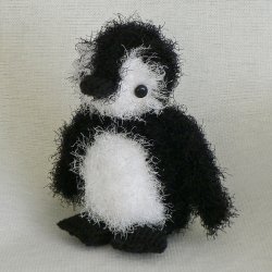 (image for) Fuzzy Penguin amigurumi crochet pattern