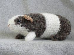 Fuzzy Guinea Pig amigurumi crochet pattern