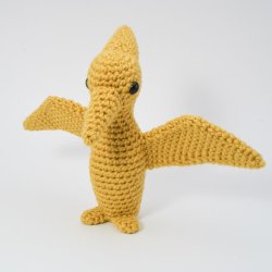 Pteranodon - amigurumi dinosaur crochet pattern