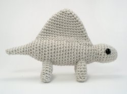 Dimetrodon - amigurumi dinosaur crochet pattern