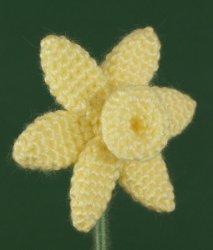 Daffodils DONATIONWARE flower crochet pattern