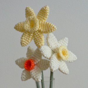 Daffodils DONATIONWARE flower crochet pattern