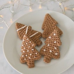 (image for) Gingerbread Tree & Christmas Tree Ornaments DONATIONWARE crochet pattern