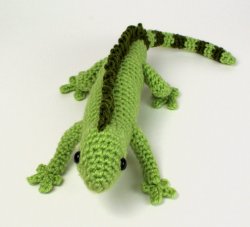 Iguana (lizard) amigurumi crochet pattern