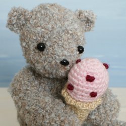 (image for) Ice Cream Bear amigurumi crochet pattern