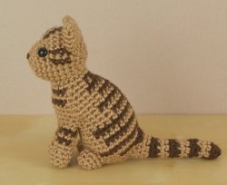 (image for) AmiCats Tabby Cat amigurumi crochet pattern