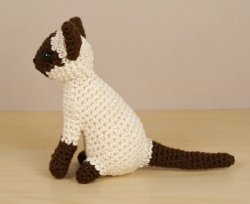 (image for) AmiCats Siamese Cat amigurumi crochet pattern