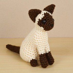 AmiCats Siamese Cat amigurumi crochet pattern