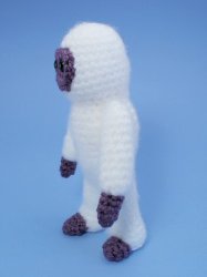 (image for) Yeti and Bigfoot - amigurumi crochet pattern