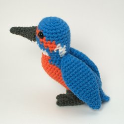 (image for) Kingfisher amigurumi bird crochet pattern