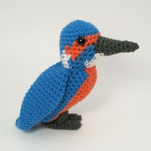 Kingfisher amigurumi bird crochet pattern