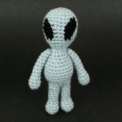 (image for) Aliens amigurumi crochet pattern