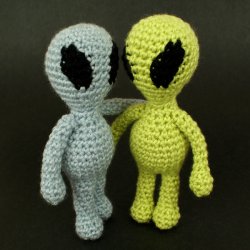 Aliens amigurumi crochet pattern