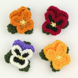 (image for) Pansies crochet pattern (pansy baskets)