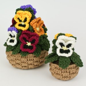 Pansies crochet pattern (pansy baskets)