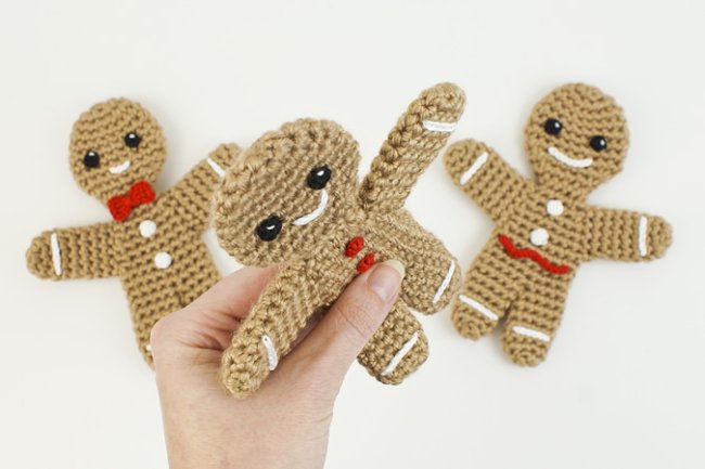 Gingerbread Man amigurumi crochet pattern - Click Image to Close