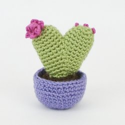 (image for) Heart Cactus Collection: FIVE crochet patterns