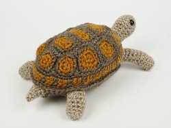 Tortoise amigurumi crochet pattern