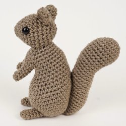 (image for) Squirrel amigurumi crochet pattern