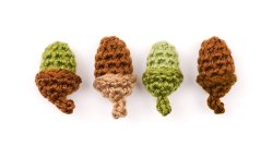 (image for) Oak Leaf Collection & Life-Sized Acorn: THREE crochet patterns