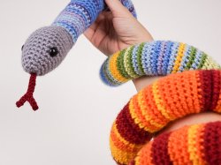 (image for) Temperature Snake amigurumi crochet pattern and workbook