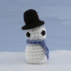 (image for) PocketAmi Set 4: Christmas - three amigurumi crochet patterns: Reindeer, Snowman, Elf