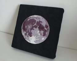 (image for) Punchneedle Embroidery Pattern: The Moon