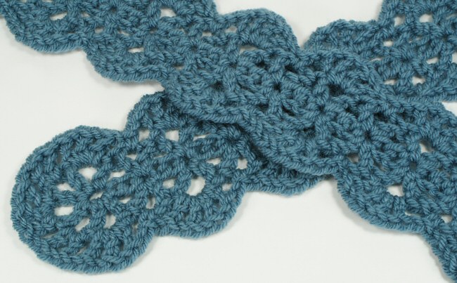(image for) Scalloped Scarf DONATIONWARE crochet pattern - Click Image to Close