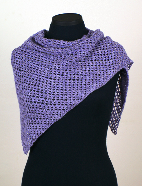 Cozy Mesh Triangular Shawl crochet pattern - Click Image to Close