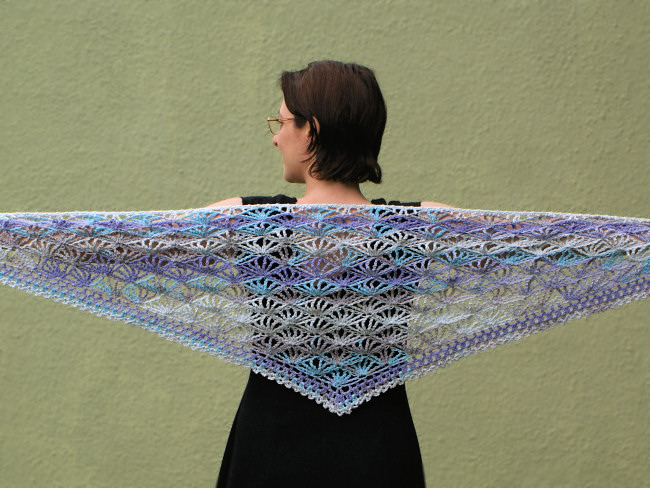 (image for) Palm Leaves Triangular Shawl crochet pattern - Click Image to Close