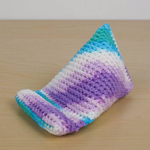 Crochet Phone Stand DONATIONWARE crochet pattern - Click Image to Close
