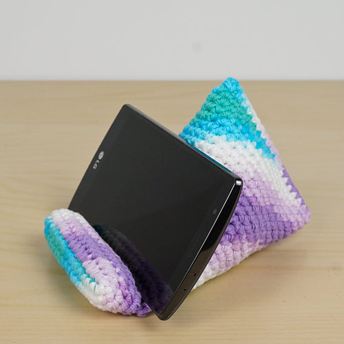 (image for) Crochet Phone Stand DONATIONWARE crochet pattern - Click Image to Close