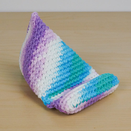 (image for) Crochet Phone Stand DONATIONWARE crochet pattern - Click Image to Close
