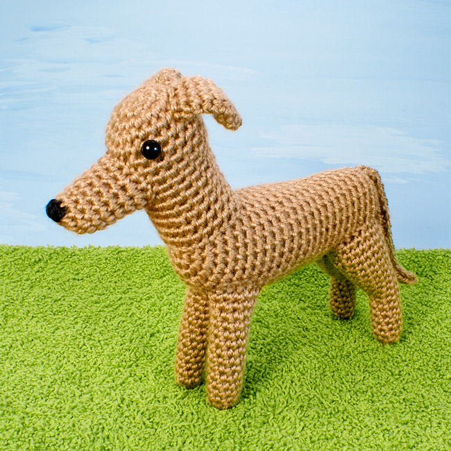 AmiDogs Greyhound (or Whippet) amigurumi crochet pattern - Click Image to Close