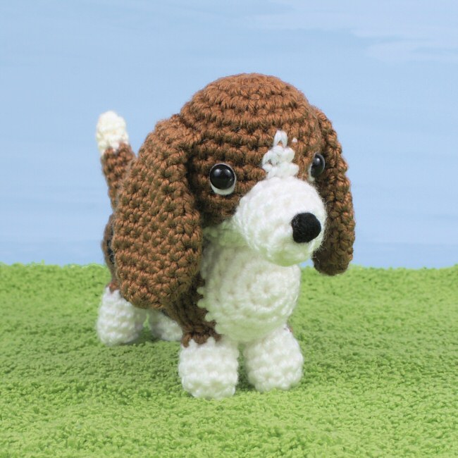 (image for) AmiDogs Basset Hound amigurumi crochet pattern - Click Image to Close