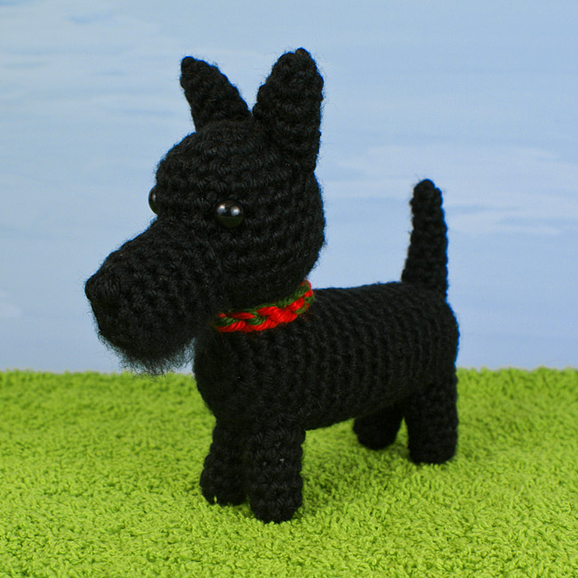(image for) AmiDogs Scottish Terrier (Scottie) amigurumi crochet pattern - Click Image to Close