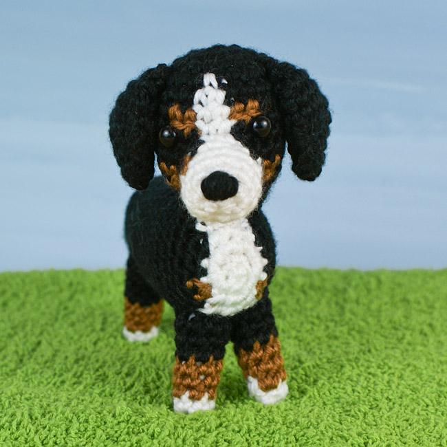 AmiDogs Bernese Mountain Dog amigurumi crochet pattern - Click Image to Close