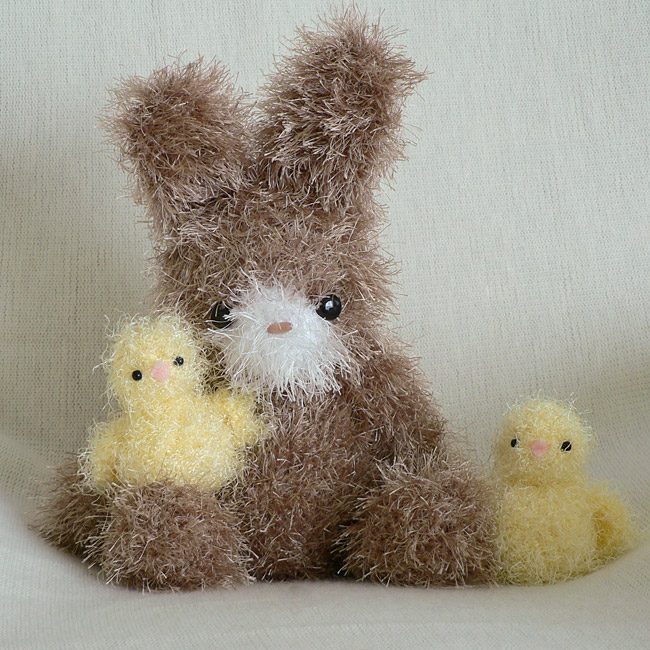 (image for) Fuzzy Bunny & Chick amigurumi crochet pattern - Click Image to Close