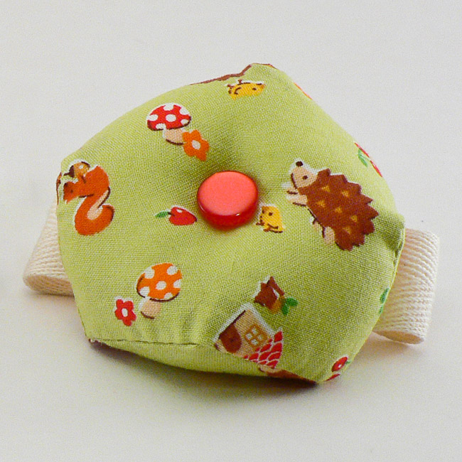 Offset Square Wrist Pincushion DONATIONWARE sewing tutorial - Click Image to Close