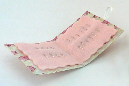 Fabric and Felt Needlebook DONATIONWARE sewing tutorial - Click Image to Close