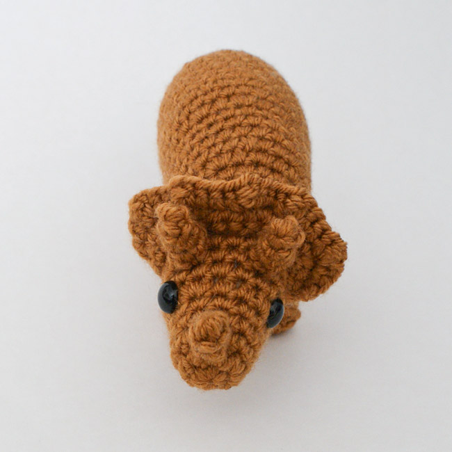 Triceratops - amigurumi dinosaur crochet pattern - Click Image to Close