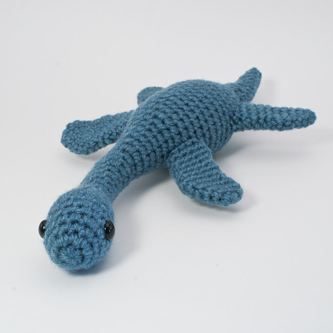 Plesiosaurus - amigurumi dinosaur crochet pattern - Click Image to Close