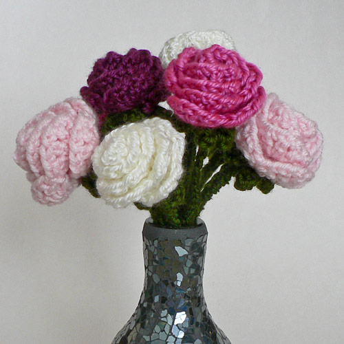 Basic Rose DONATIONWARE flower crochet pattern - Click Image to Close