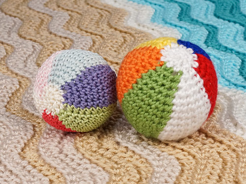 (image for) Amigurumi Beach Ball DONATIONWARE crochet pattern - Click Image to Close