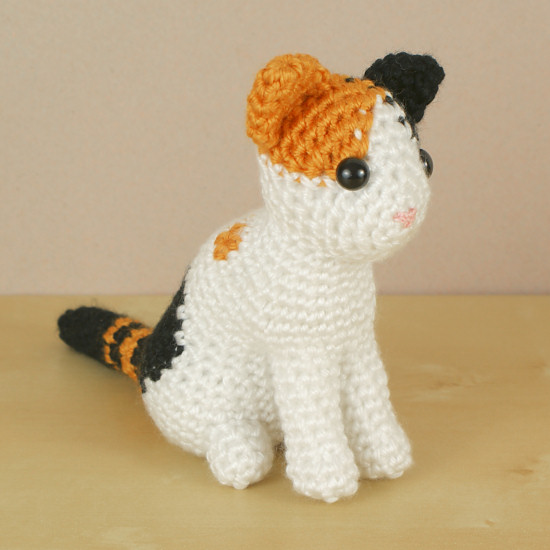 (image for) AmiCats Calico Cat amigurumi crochet pattern - Click Image to Close