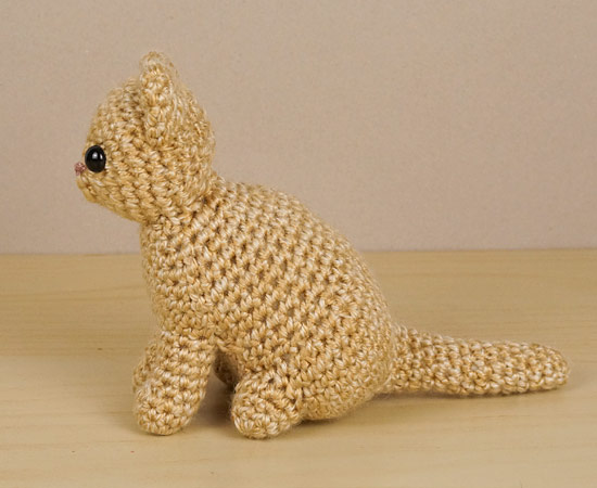 (image for) AmiCats Persian Cat amigurumi crochet pattern - Click Image to Close